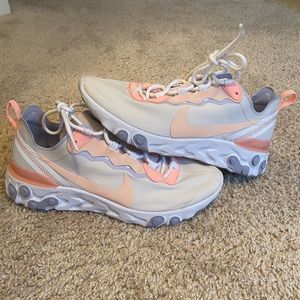 NIKE REACT shoe